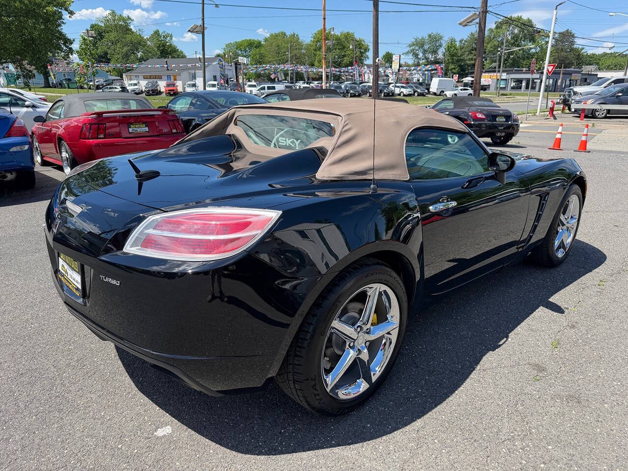 2007 Saturn SKY 29