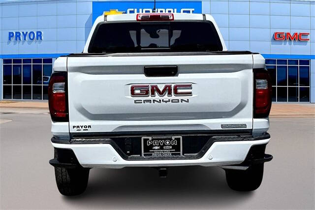 2025 GMC Canyon Elevation
