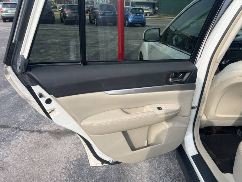 2013 Subaru Outback 2.5i Premium