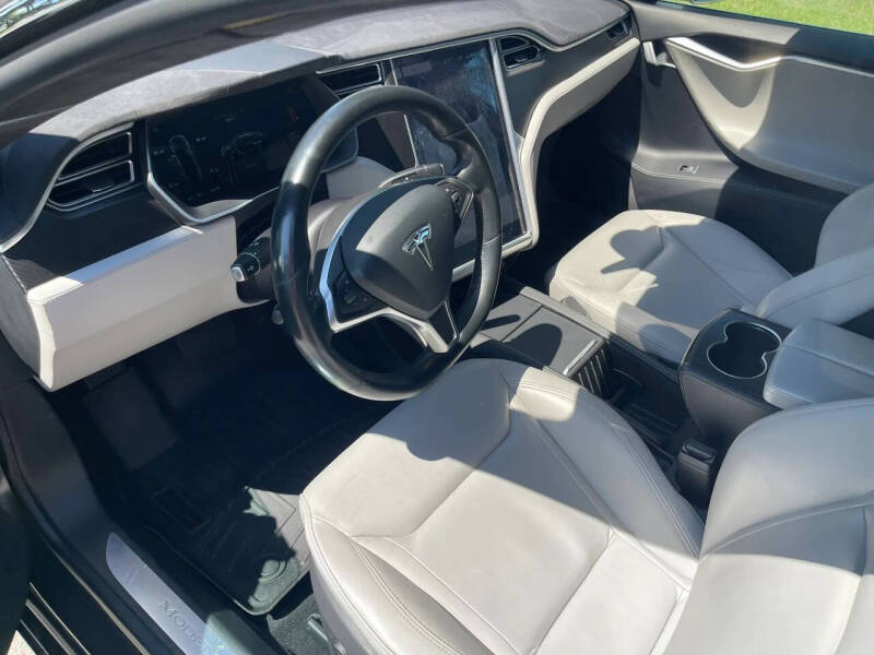 2016 Tesla Model S