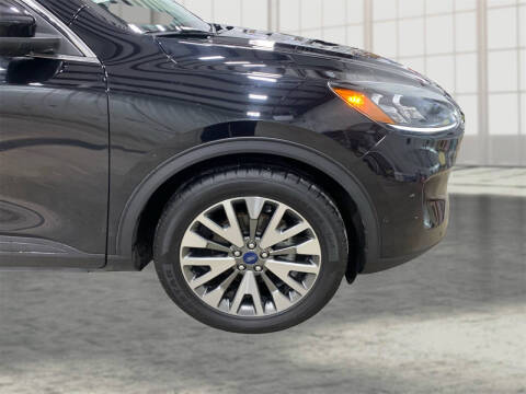 2020 Ford Escape Hybrid Titanium