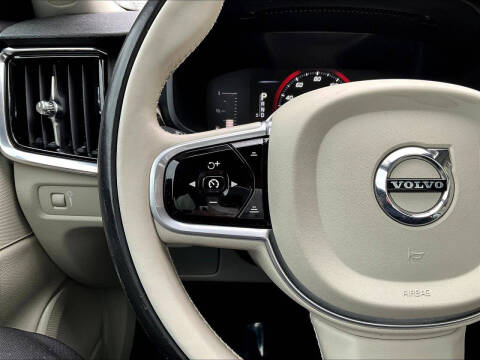 2018 Volvo S90 T5 Momentum