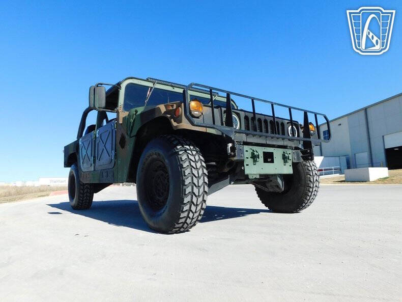 2002 AM General M1123