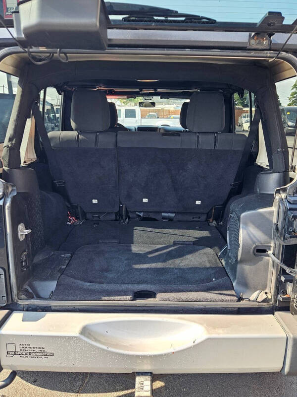 2012 Jeep Wrangler Unlimited Arctic