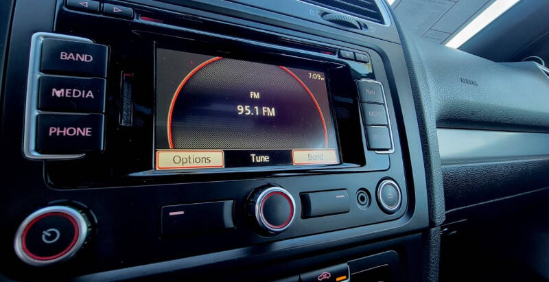 2012 Volkswagen GTI Base PZEV