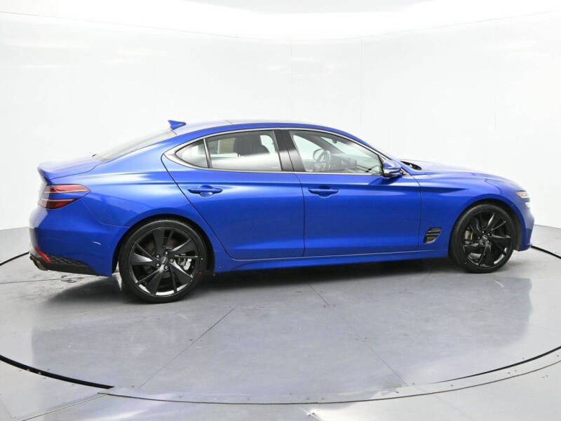 2023 Genesis G70