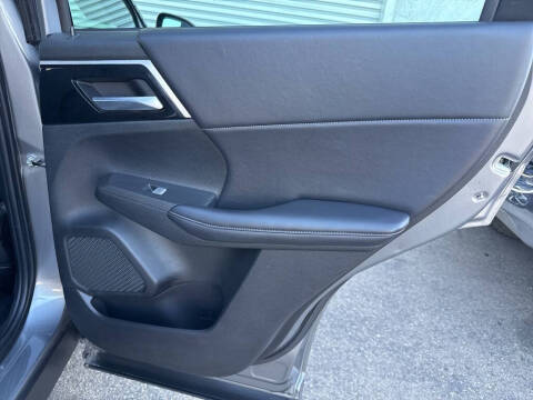 2023 Mitsubishi Outlander SE