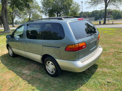 1999 Toyota Sienna