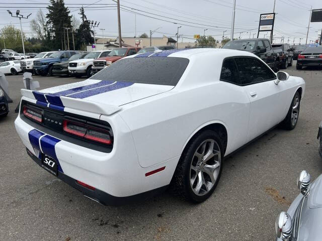 2015 Dodge Challenger SXT Plus