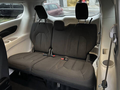 2017 Chrysler Pacifica Touring