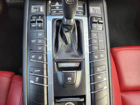 2018 Porsche Macan S