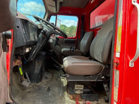 2000 International 4900