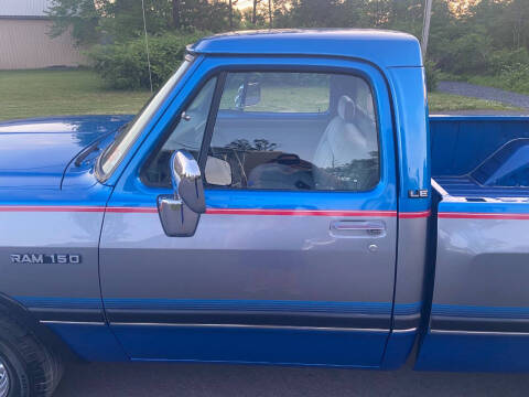 1992 Dodge RAM 150 LE