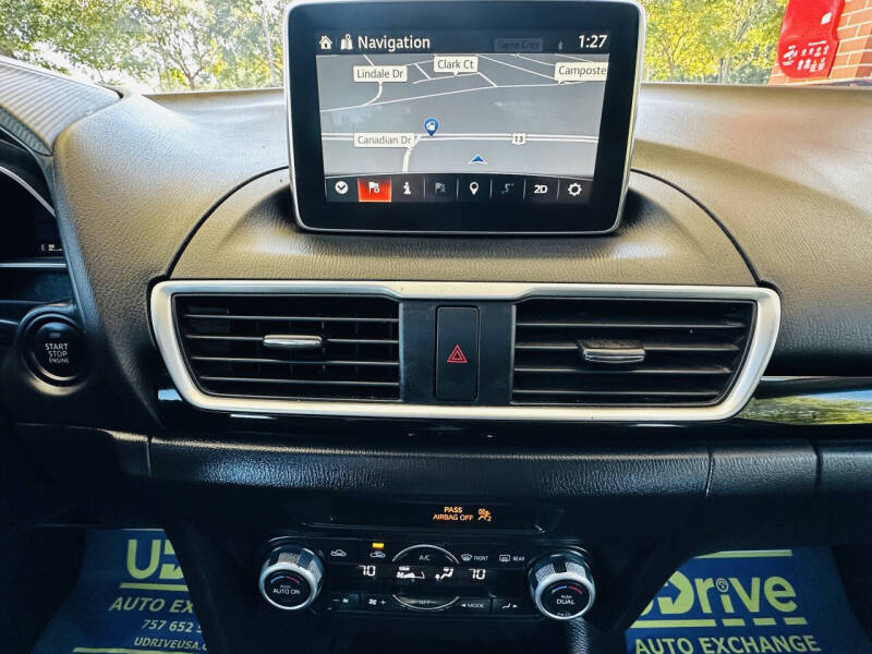 2015 Mazda MAZDA3 i Touring