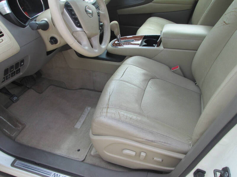 2010 Nissan Murano LE