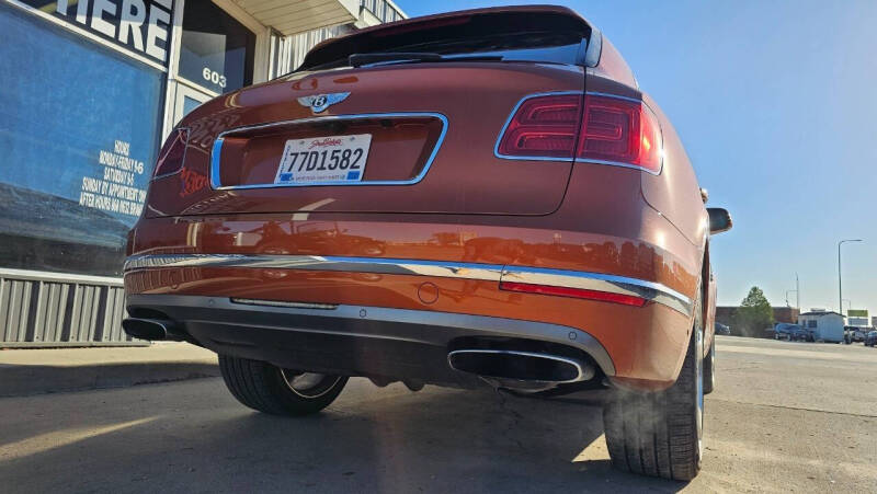 2018 Bentley Bentayga W12 Signature Edition