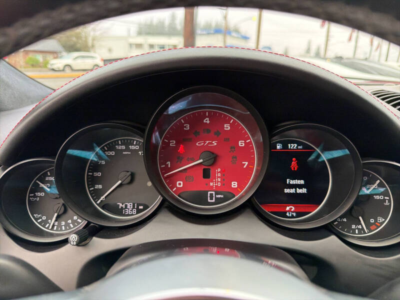 2016 Porsche Cayenne GTS