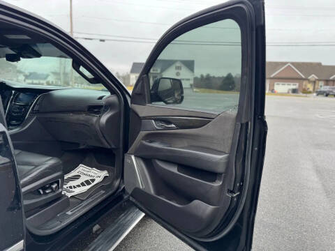 2017 Cadillac Escalade Platinum