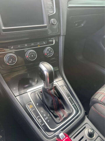 2016 Volkswagen Golf GTI