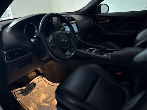 2020 Jaguar F-PACE 25t Premium