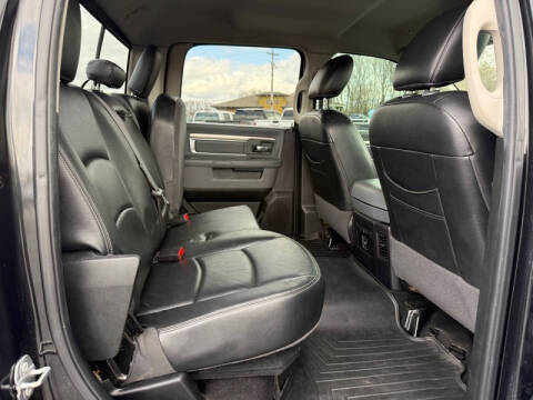 2018 RAM 1500 SLT