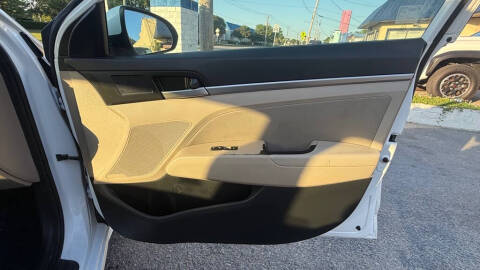 2019 Hyundai Elantra