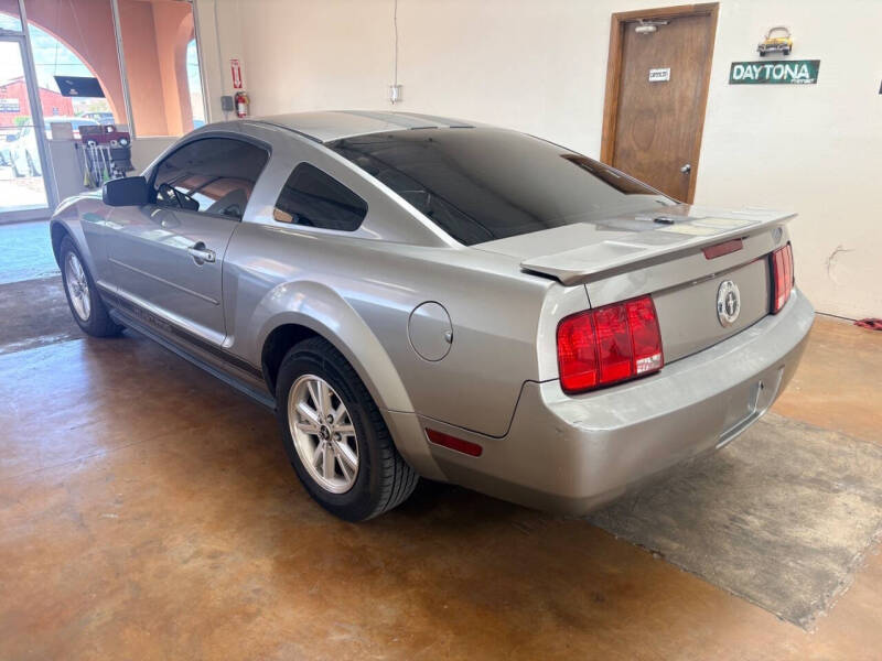 2008 Ford Mustang V6 Deluxe