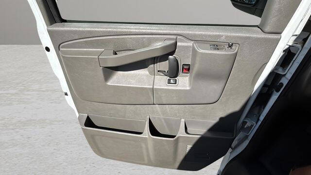 2024 GMC Savana 2500