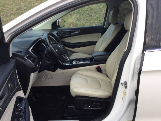 2019 Ford Edge Titanium