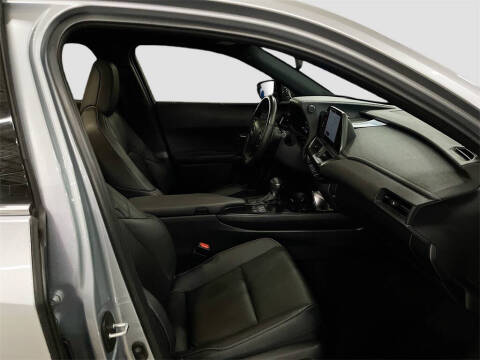 2024 Lexus UX 250h F SPORT Design