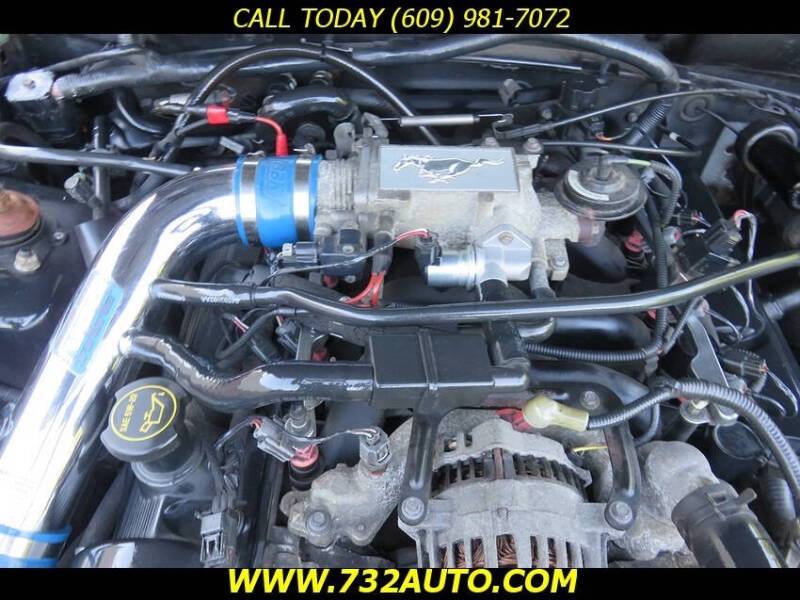 2003 Ford Mustang GT Deluxe