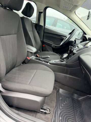 2017 Ford Focus SE