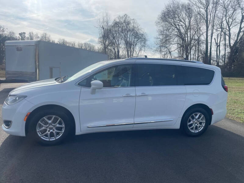 2020 Chrysler Pacifica Touring L