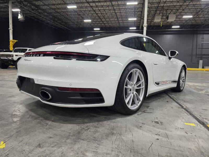 2020 Porsche 911 Carrera