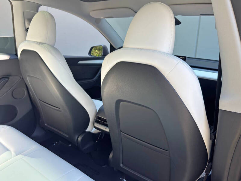 2024 Tesla Model Y Long Range