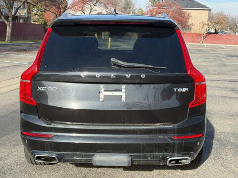 2018 Volvo XC90 T8 eAWD R-Design