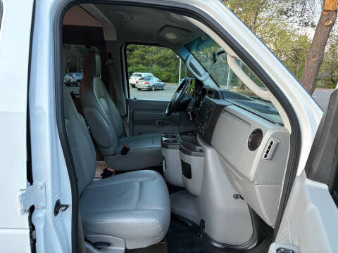 2011 Ford E-Series E-150
