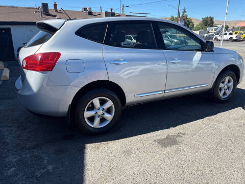 2012 Nissan Rogue S