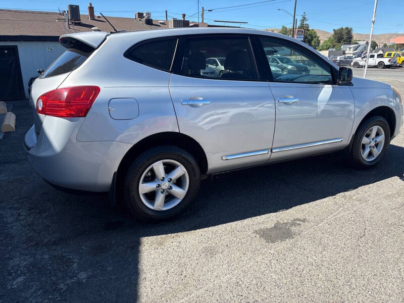 2012 Nissan Rogue S