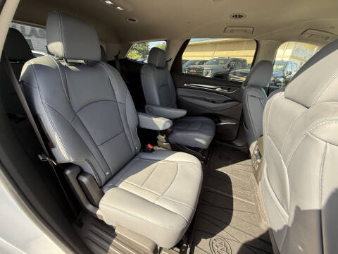 2021 Buick Enclave Essence