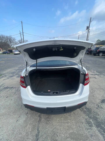 2016 Ford Taurus SEL