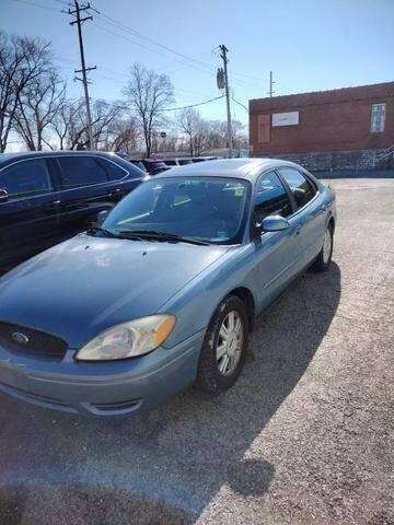 2005 Ford Taurus for sale at DRIVE-RITE in Saint Charles MO