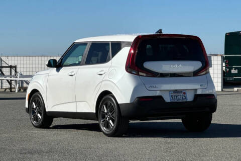 2022 Kia Soul EX