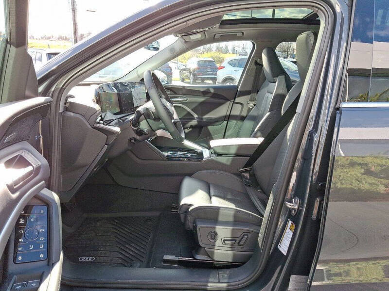 2025 Audi Q5 quattro Premium Plus TFSI