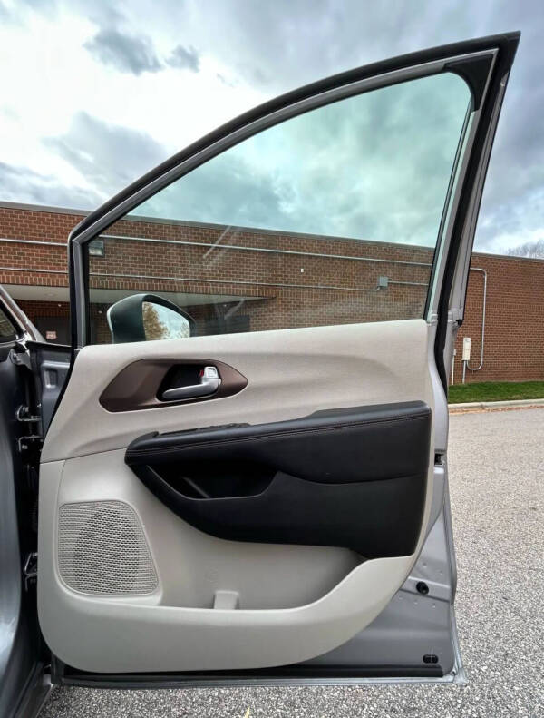 2018 Chrysler Pacifica LX