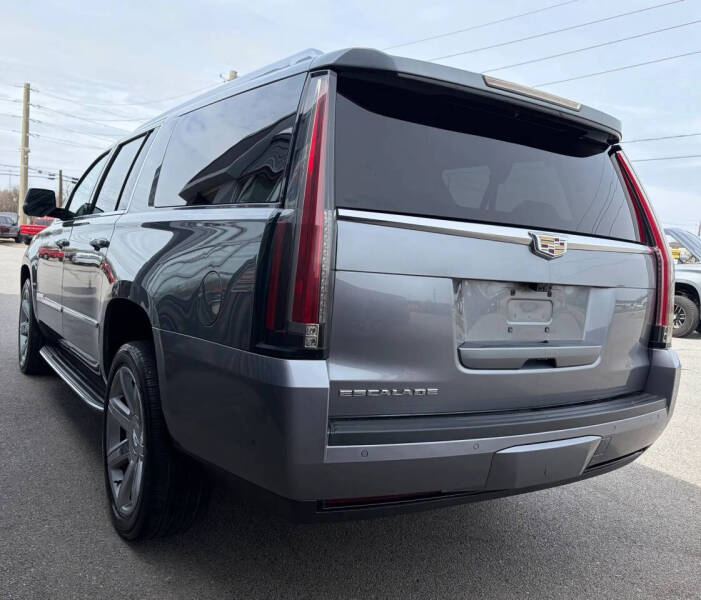 2020 Cadillac Escalade ESV Luxury