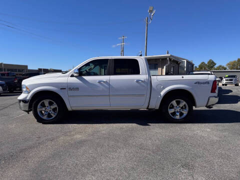 2018 RAM 1500 SLT
