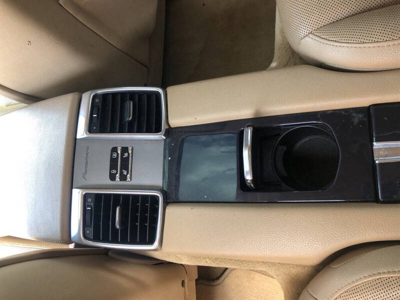 2012 Porsche Panamera