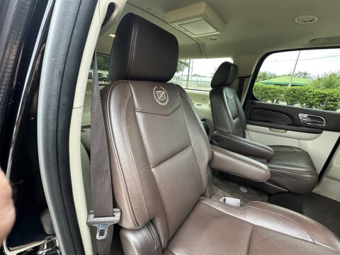 2011 Cadillac Escalade ESV Platinum Edition