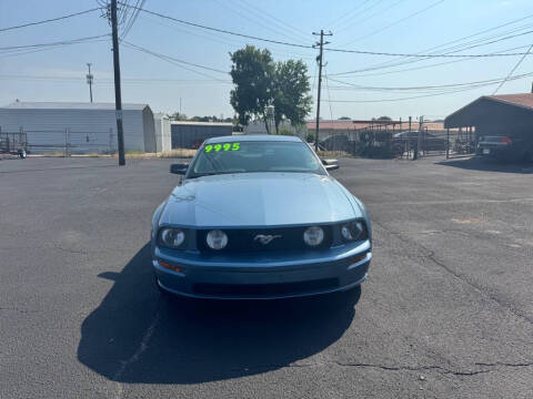 2006 Ford Mustang GT Deluxe